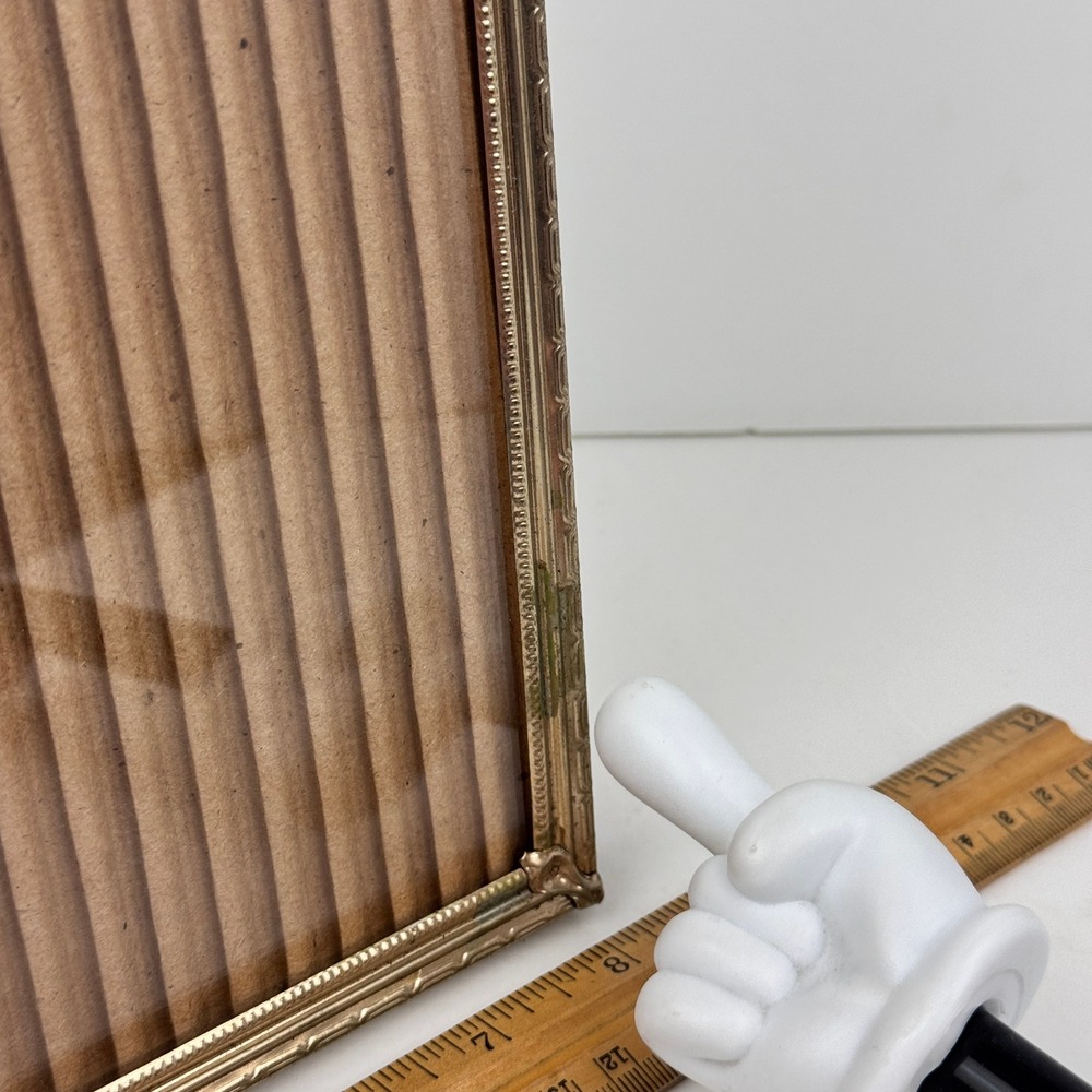 Vintage 8x10inch Gold Metal Tabletop Wall Frame Easel back Textured Accents‎ - Picture 8 of 11